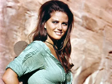 Claudia Cardinale en The professionals en 1966 Claudia Cardinale en The professionals en 1966