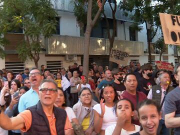 Barajas contra los okupas