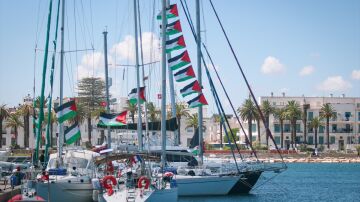 Barcos de la Global Sumud Flotilla antes de salir de Túnez a Gaza