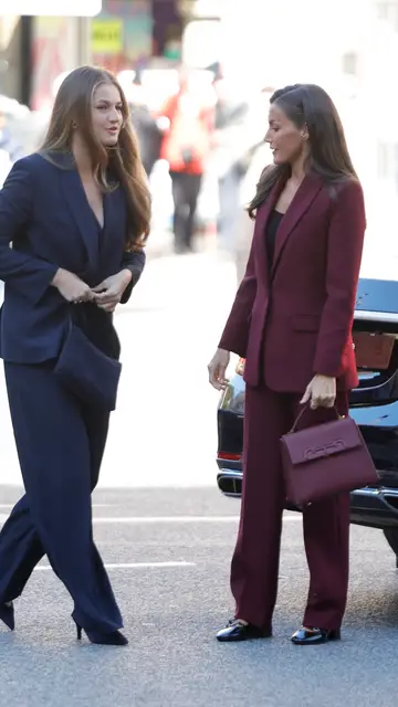 Princesa Leonor y reina Letizia Princesa Leonor y reina Letizia
