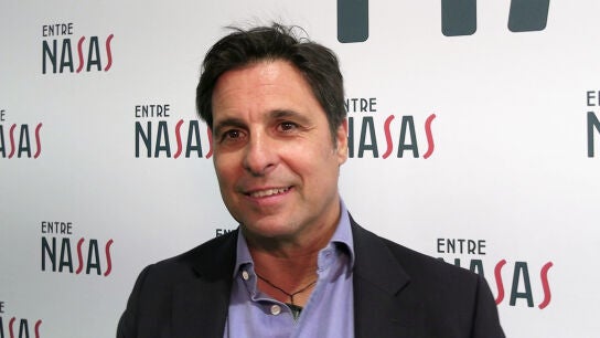 Fran Rivera atendiendo a la prensa