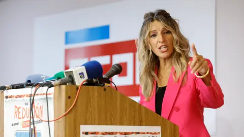 La vicepresidenta segunda del gobierno, la ferrolana Yolanda Díaz, durante una visita a los astilleros de Navantia en Ferrol este viernes La vicepresidenta segunda del gobierno, la ferrolana Yolanda Díaz, durante una visita a los astilleros de Navantia en Ferrol este viernes