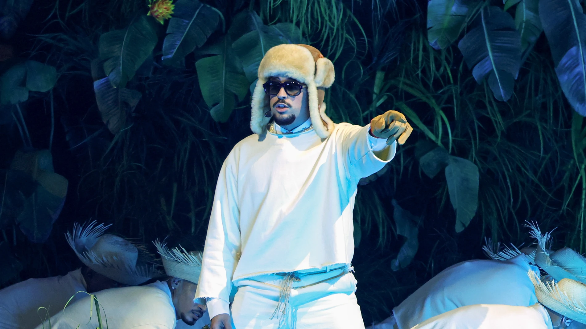 Bad Bunny se presenta en el escenario durante la Primera Noche de Bad Bunny: "No Me Quiero Ir De Aquí" Residencia En El Choli en el Coliseo de Puerto Rico José Miguel Agrelot el 11 de julio de 2025 en San Juan, Puerto Rico. Bad Bunny se presenta en el escenario durante la Primera Noche de Bad Bunny: "No Me Quiero Ir De Aquí" Residencia En El Choli en el Coliseo de Puerto Rico José Miguel Agrelot el 11 de julio de 2025 en San Juan, Puerto Rico.