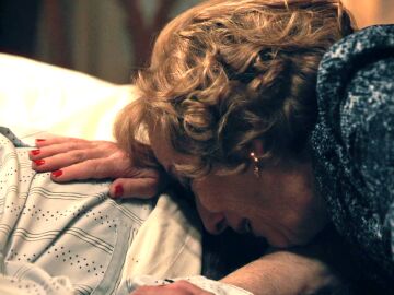 Cap&iacute;tulo 402 de Sue&ntilde;os de libertad; 26 de septiembre: Irene llora la muerte de su hermano Pedro 