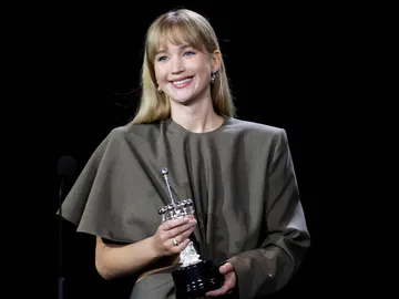 Jennifer Lawrence recibe el premio Donostia en el Festival de Cine de San Sebastián Jennifer Lawrence recibe el premio Donostia en el Festival de Cine de San Sebastián