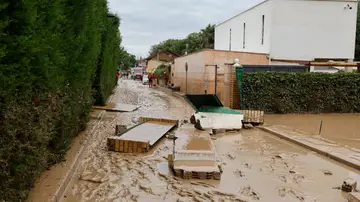 Viviendas inundadas en una urbanización en Santa Fe en Zaragoza, este lunes Viviendas inundadas en una urbanización en Santa Fe en Zaragoza, este lunes