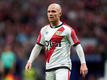 Isi Palazón en un partido con el Rayo Vallecano