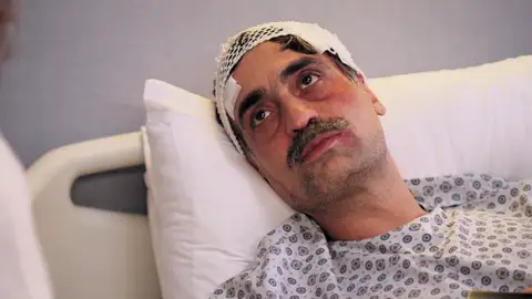 “Son ellos o nosotros": Kazim se recupera y declara la guerra total a los Korhan con la bendición de Hattuc “Son ellos o nosotros": Kazim se recupera y declara la guerra total a los Korhan con la bendición de Hattuc