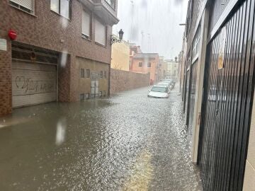 La alerta roja deja tarde "complicada" en el litoral valenciano con lluvias "históricas" en Cullera, Sueca y El Perelló