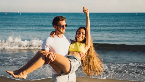 Pareja en la playa Pareja en la playa
