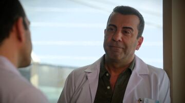 Tolga habla con Evren sobre su ruptura con Bahar