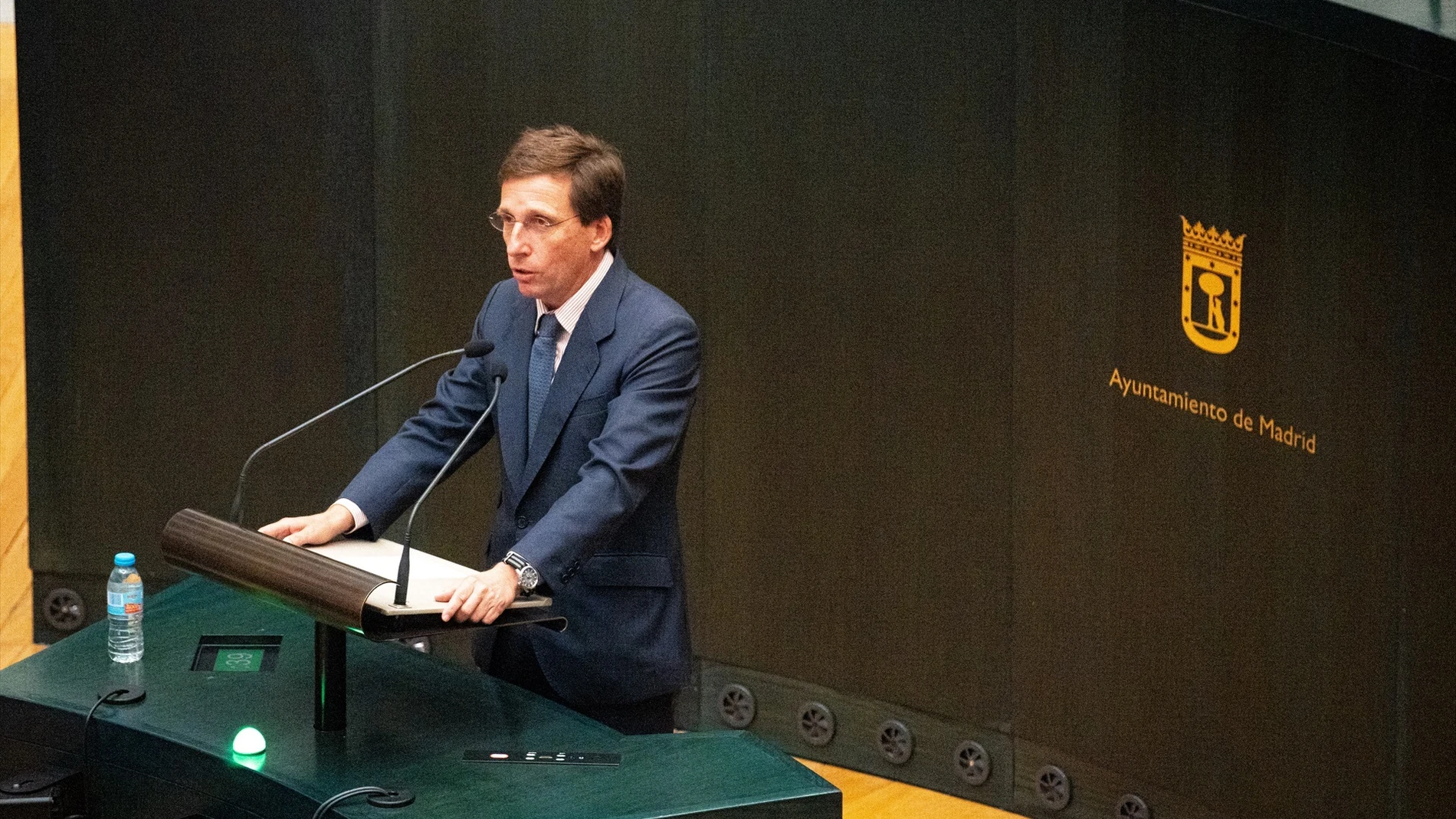 El alcalde de Madrid, José Luis Martínez-Almeida, durante una sesión ordinaria del Pleno Municipal, El alcalde de Madrid, José Luis Martínez-Almeida, durante una sesión ordinaria del Pleno Municipal,
