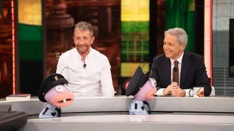 Trancas advierte a Vicente Vallés en la rueda de reconocimiento: “Mira qué te hemos dicho que no tenías que ser explícito” Trancas advierte a Vicente Vallés en la rueda de reconocimiento: “Mira qué te hemos dicho que no tenías que ser explícito”