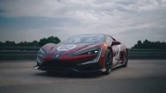 Despegar en un coche el&eacute;ctrico rozando los 500 km/h: as&iacute; es el YangWang U9 Extreme