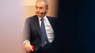 Zapatero participa en una jornada dedicada a las políticas de diversidad e inclusión en Oviedo El expresidente del Gobierno José Luis Rodríguez Zapatero, interviene durante una jornada dedicada a las políticas de diversidad e inclusión, a 30 de septiembre de 2025, en Oviedo, Asturias (España). El evento reúne a estudiantes, profesorado y expertos para reflexionar sobre los avances, retos y propuestas en materia de diversidad, igualdad e inclusión social en España y Europa. 30 SEPTIEMBRE 2025 Juan Vega / Europa Press 30/09/2025