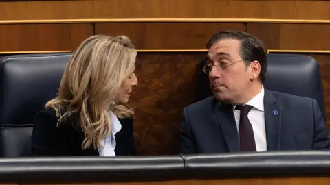 Yolanda Díaz y José Manuel Albares en el Congreso Yolanda Díaz y José Manuel Albares en el Congreso