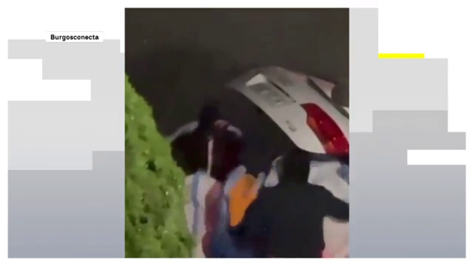 Vídeo: Cuatro encapuchados empotran su coche contra una perfumería en Aranda de Duero