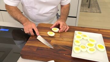 El truco de Arguiñano para que la yema de los huevos salga centrada