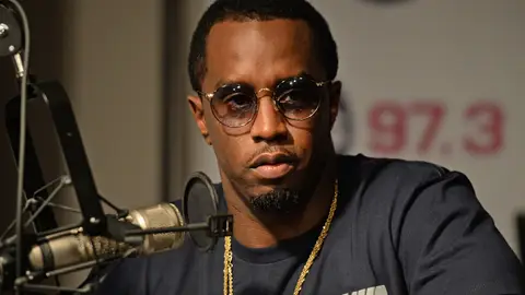 Puff Diddy es condenado a 4 años y dos meses de prisión y a una multa de 500.000 dólares por delitos relacionados con la prostitución Puff Diddy es condenado a 4 años y dos meses de prisión y a una multa de 500.000 dólares por delitos relacionados con la prostitución