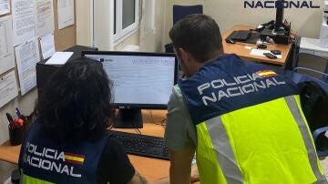 UE.- Detenidas 12 personas en Vic (Barcelona) por simular parejas de hecho con documentación falsa