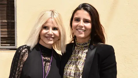 Eugenia Martínez de Irujo y su hija Cayetana Rivera Eugenia Martínez de Irujo y su hija Cayetana Rivera