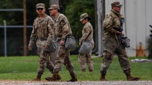  Tropas de la Guardia Nacional de Texas llegan a Illinois