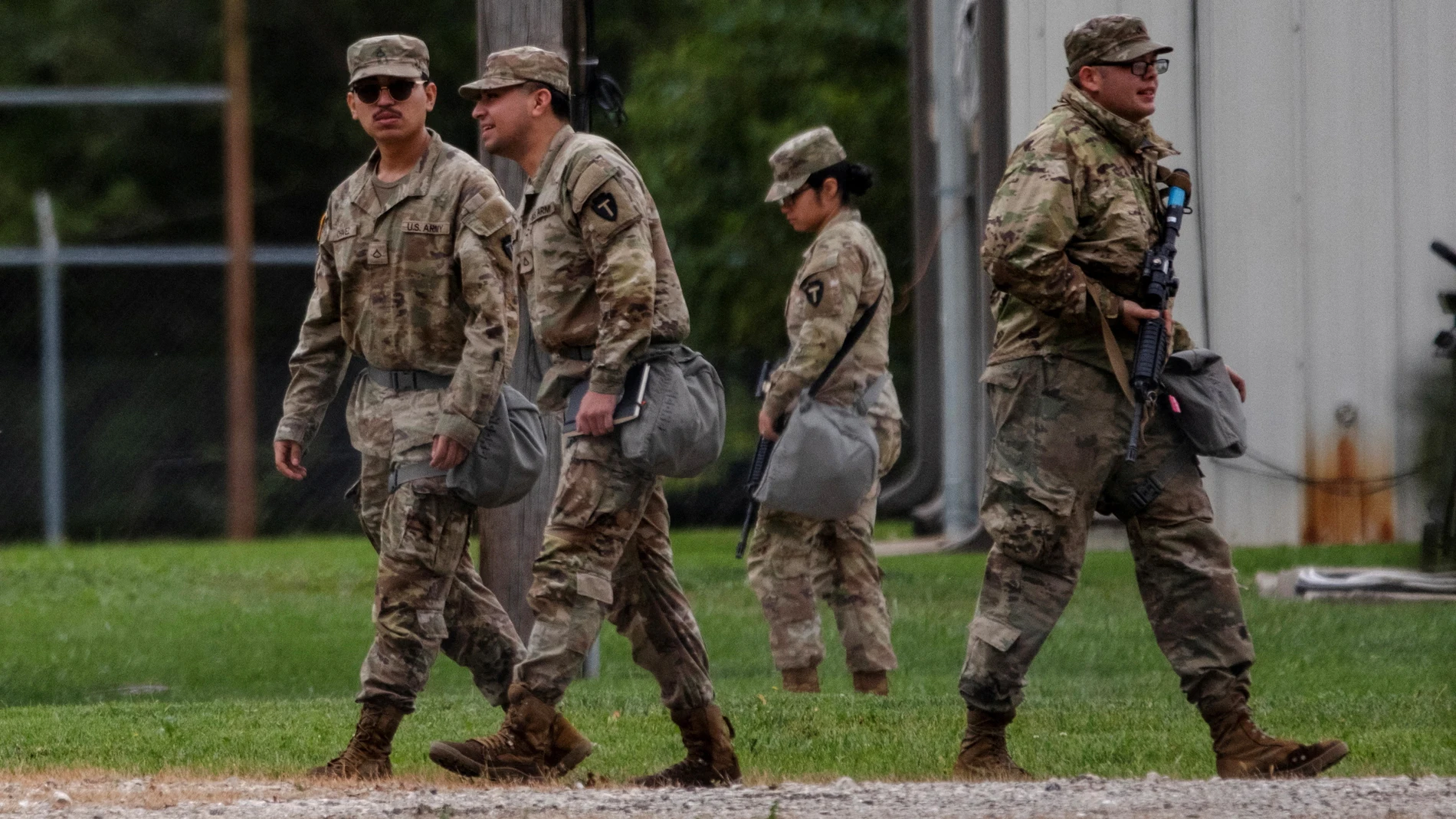 Tropas de la Guardia Nacional de Texas llegan a Illinois Tropas de la Guardia Nacional de Texas llegan a Illinois