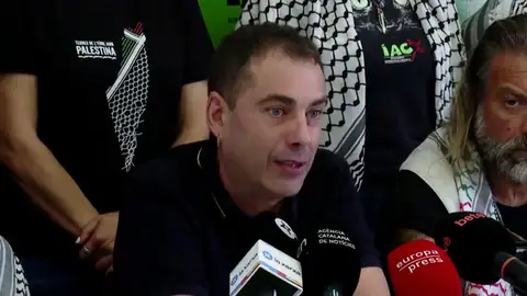Bridas, ojos tapados, sin comer ni beber: así fue el trato en la prisión israelí Bridas, ojos tapados, sin comer ni beber: así fue el trato en la prisión israelí