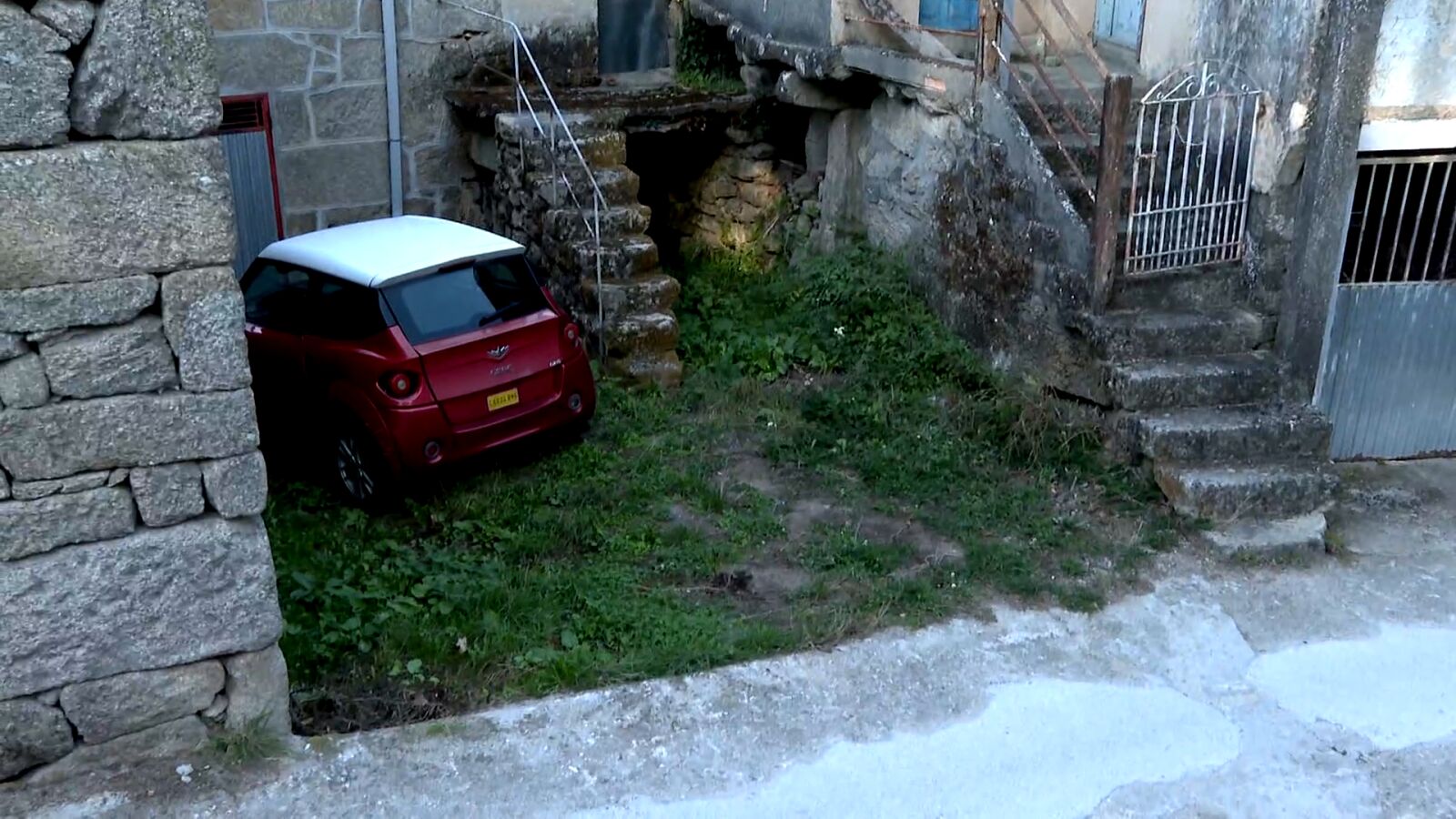 El inquietante aviso de la alcaldesa de A Bola a sus vecinos ante el asesino múltiple: 
