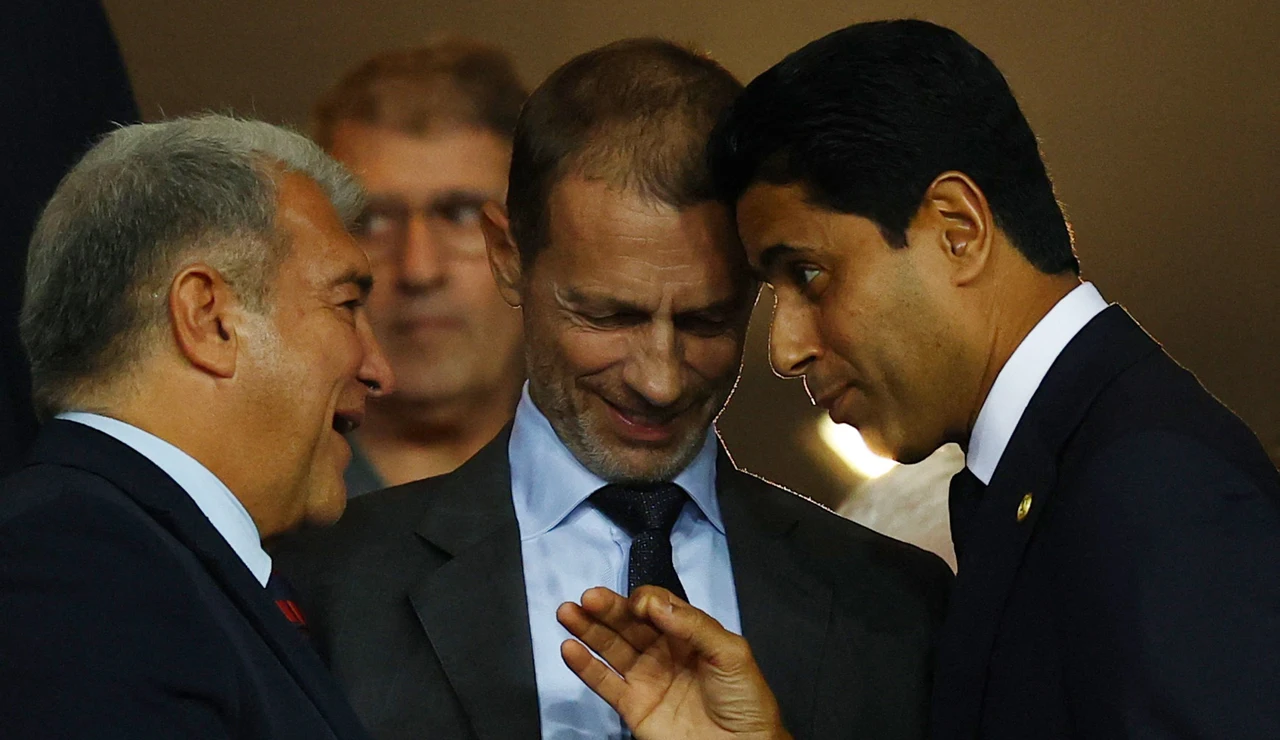 Joan Laporta, Aleksander Ceferin y Nasser Al-Khelaifi, en Montjuic