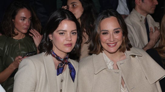 Isabelle Junot y Tamara Falc&oacute;, juntas en un desfile