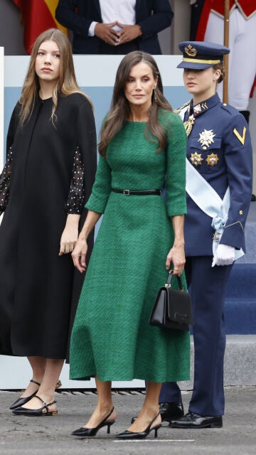 La reina Letizia, junto a sus hijas