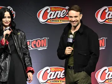 Charlie Cox y Krysten Ritter en la Comic Con de NY Charlie Cox y Krysten Ritter en la Comic Con de NY