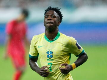 Vinicius Jr durante el partido ante Corea del Sur