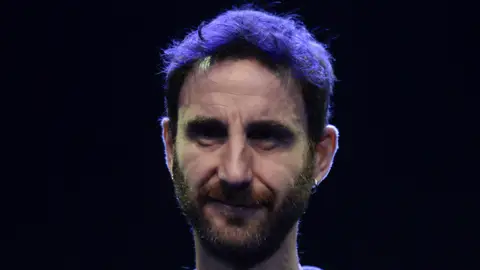 Dani Rovira se despide de su padre Dani Rovira se despide de su padre