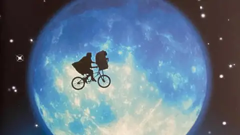 E.T. El extraterrestre E.T. El extraterrestre