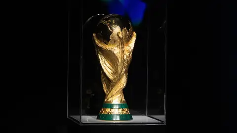 El trofeo de la Copa del Mundo de la FIFA El trofeo de la Copa del Mundo de la FIFA