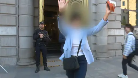 Asistente Ábalos nerviosa Asistente Ábalos nerviosa