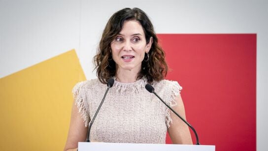 Ayuso ve "una losa" la ley estatal universitaria, que "hunde en burocracia" y "ha perjudicado" a la financiaci&oacute;n