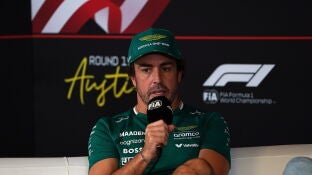 Fernando Alonso atiende a los medios antes del GP de Austin