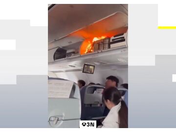 Vídeo: una batería de litio provoca un impactante incendio en un avión de Air China 