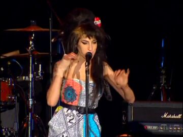 Efemérides del 27 de octubre de 2025: Amy Winehouse publica su álbum Back to Black