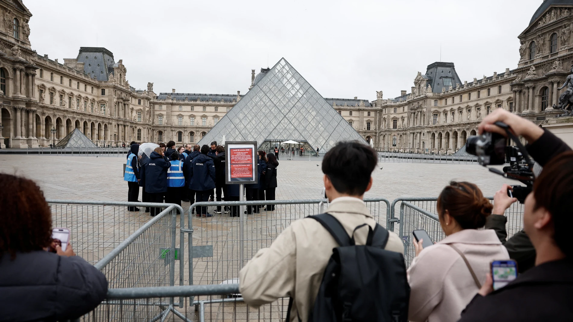 Un robo por encargo, una de las hipótesis sobre el robo en el Louvre Un robo por encargo, una de las hipótesis sobre el robo en el Louvre