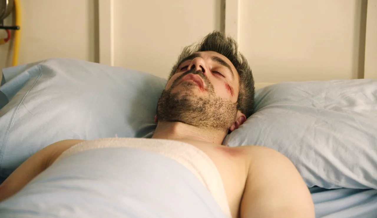 Damián se derrumba… ¡Andrés ha sobrevivido, pero está en coma!: “No puedo perderte”