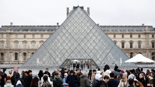 Los 7 minutos que han arrasado el Louvre Los 7 minutos que han arrasado el Louvre