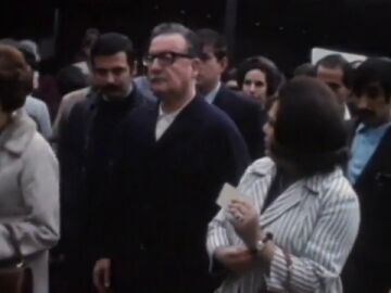 El Congreso del Pleno ratifica a Salvador Allende