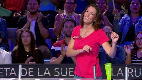 TITULAR: &ldquo;El twerking se te da bien&rdquo;, le dice Lety a Jorge Fern&aacute;ndez.