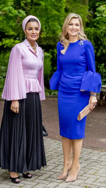 Moza bint Nasser con la Reina Maxima de los Países Bajos Moza bint Nasser con la Reina Maxima de los Países Bajos