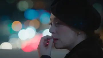 Bahar se enfrenta a sus recuerdos y deja atrás a Evren para empezar de nuevo Bahar se enfrenta a sus recuerdos y deja atrás a Evren para empezar de nuevo
