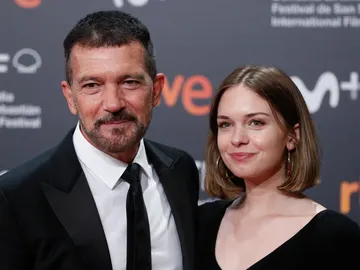 Antonio Banderas junto a su hija Stella del Carmen Banderas Antonio Banderas junto a su hija Stella del Carmen Banderas